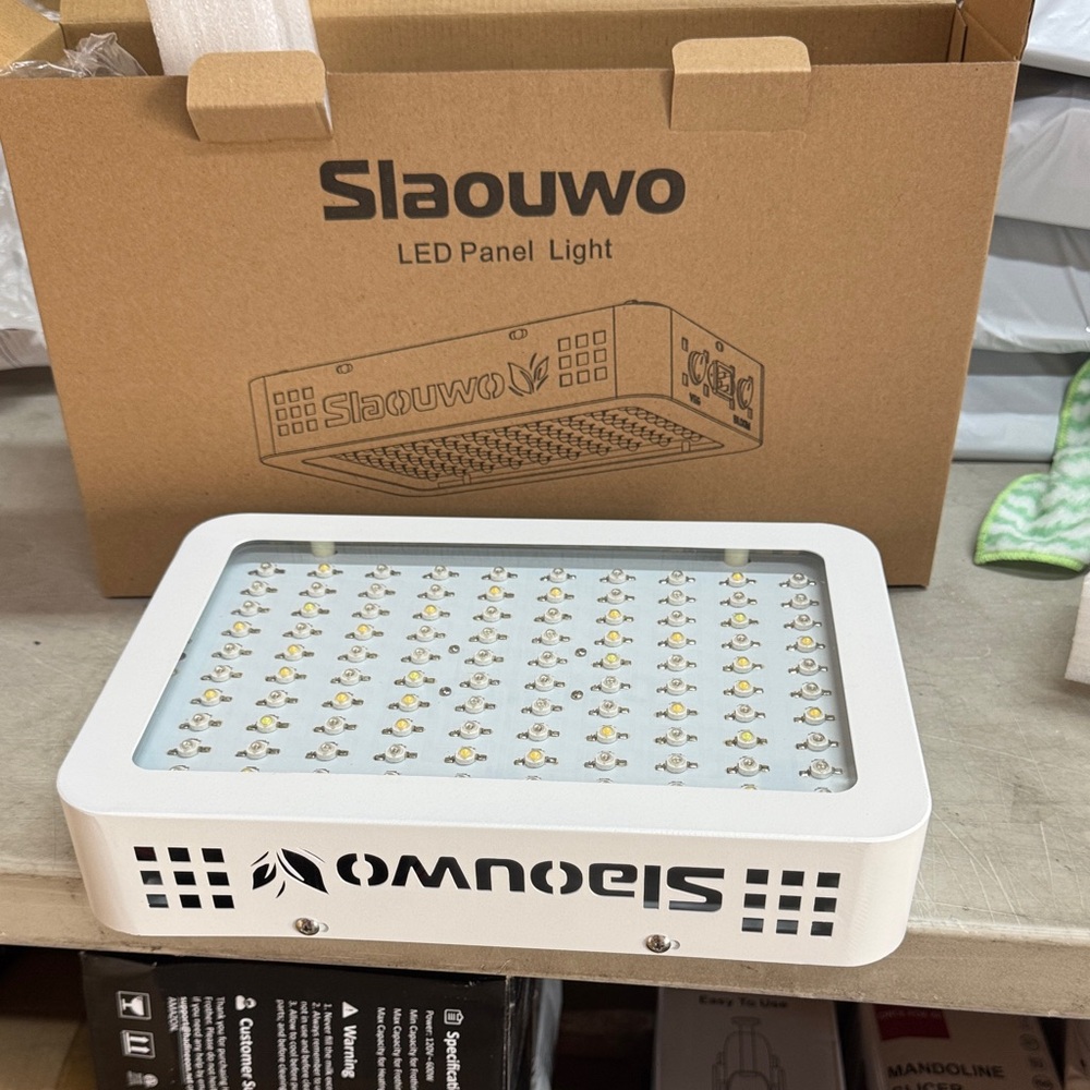 Slaouwo LED Panel Light